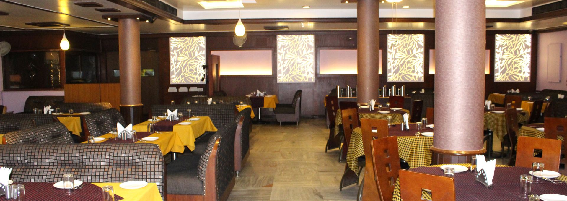 Girnar Restaurant In Raipur